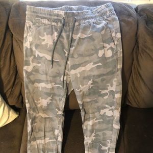 Camo cargo joggers